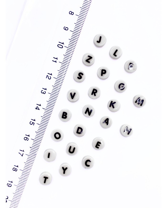 Seramik Porselen Yuvarlak Harf Kolye Bileklik Ucu Charm 8x8mm 1 Adet
