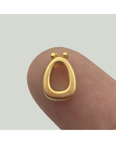 "Ö" Mini Harfler Lak Kaplama Gold - 3 Adet