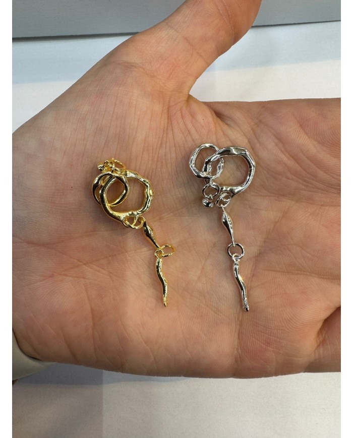 Geçmeli Sallantılı Takı Kapama - Gold