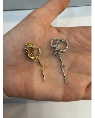 Geçmeli Sallantılı Takı Kapama - Gold