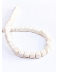 İpe Dizili Seramik Boncuk Beyaz Küp 5mm - 1 Dizi