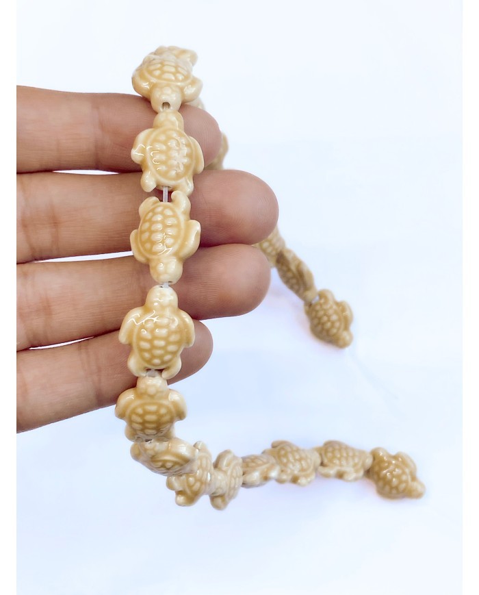 İpe Dizili Seramik Boncuk Krem Kaplumbağa 17mm - 1 Dizi