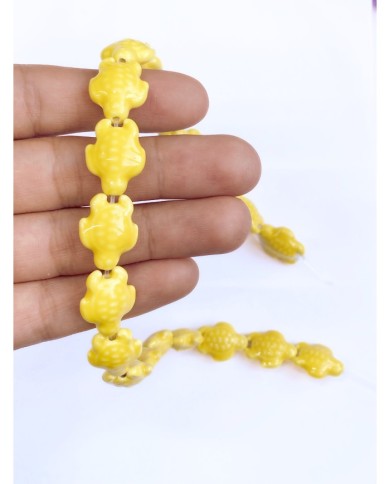İpe Dizili Seramik Boncuk Sarı Kaplumbağa 17mm - 1 Dizi