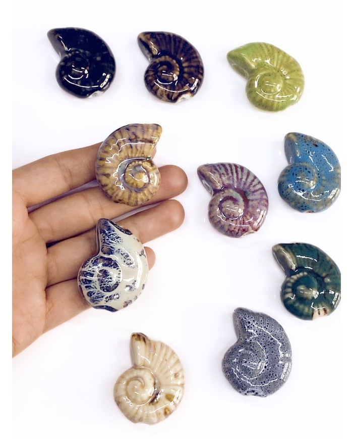 Seramik Boncuk Siyah Salyangoz Kabuğu 37mm