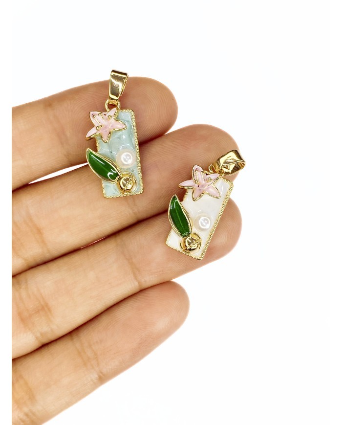 Pirinç Zirkon Mineli Plaka Çiçek Figürlü Kolye Bileklik Ucu Charm Altın Beyaz 1 Adet