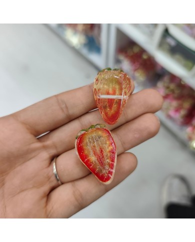 Plastik Şeffaf Çilek Meyve Figürlü Kolye Bileklik Ucu Charm 1 Adet