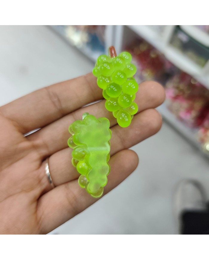Plastik Yeşil Üzüm Meyve Figürlü Kolye Bileklik Ucu Charm 1 Adet